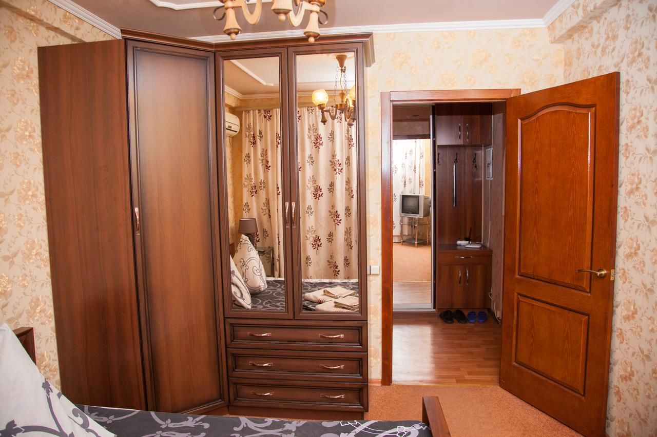 Апартаменты 2 rooms apartment on str. Shkilna 22. Luxury class. Centre Запорожье